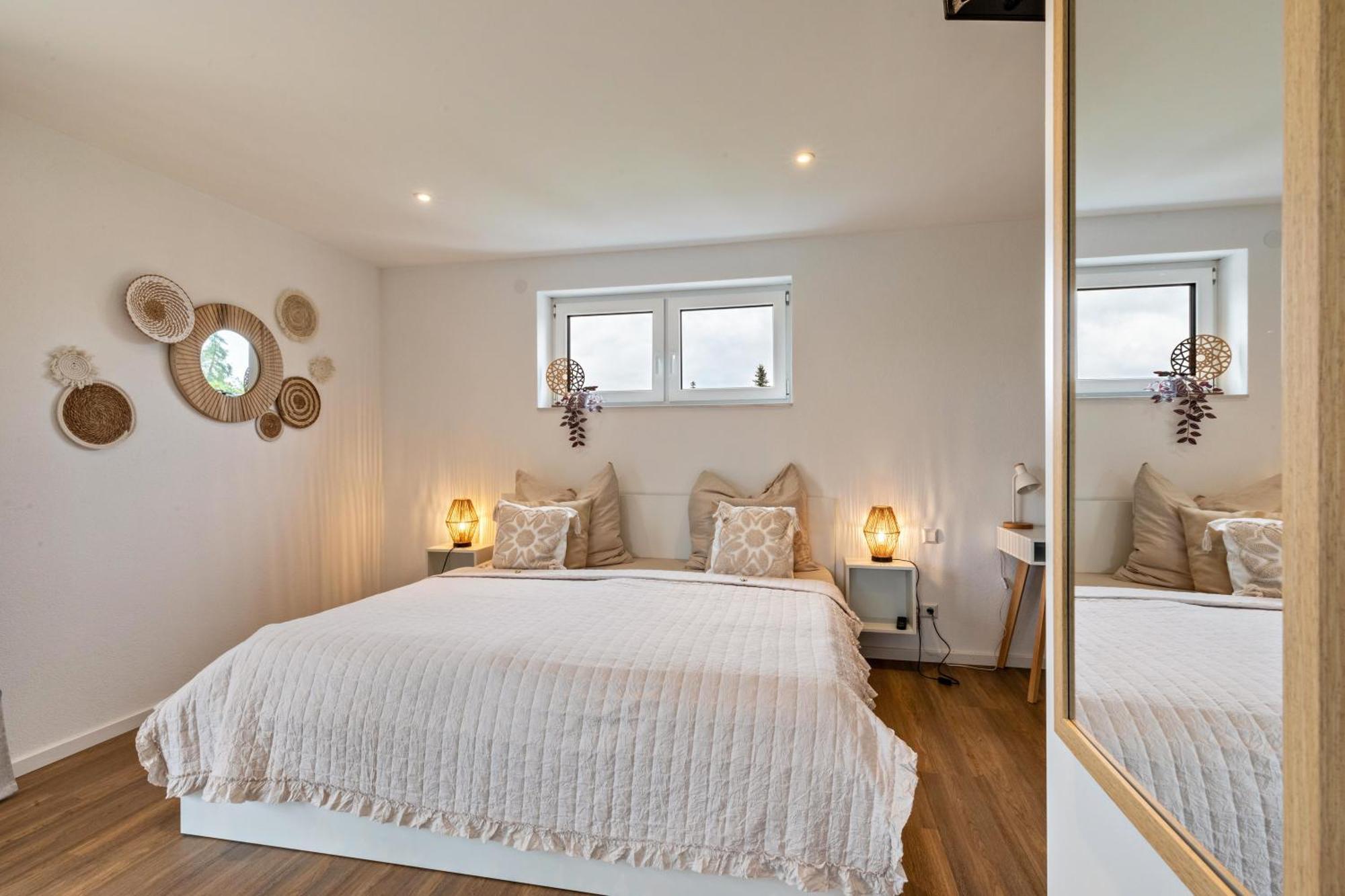 Studio 4 Parkside Apartments Guenzburg Luaran gambar