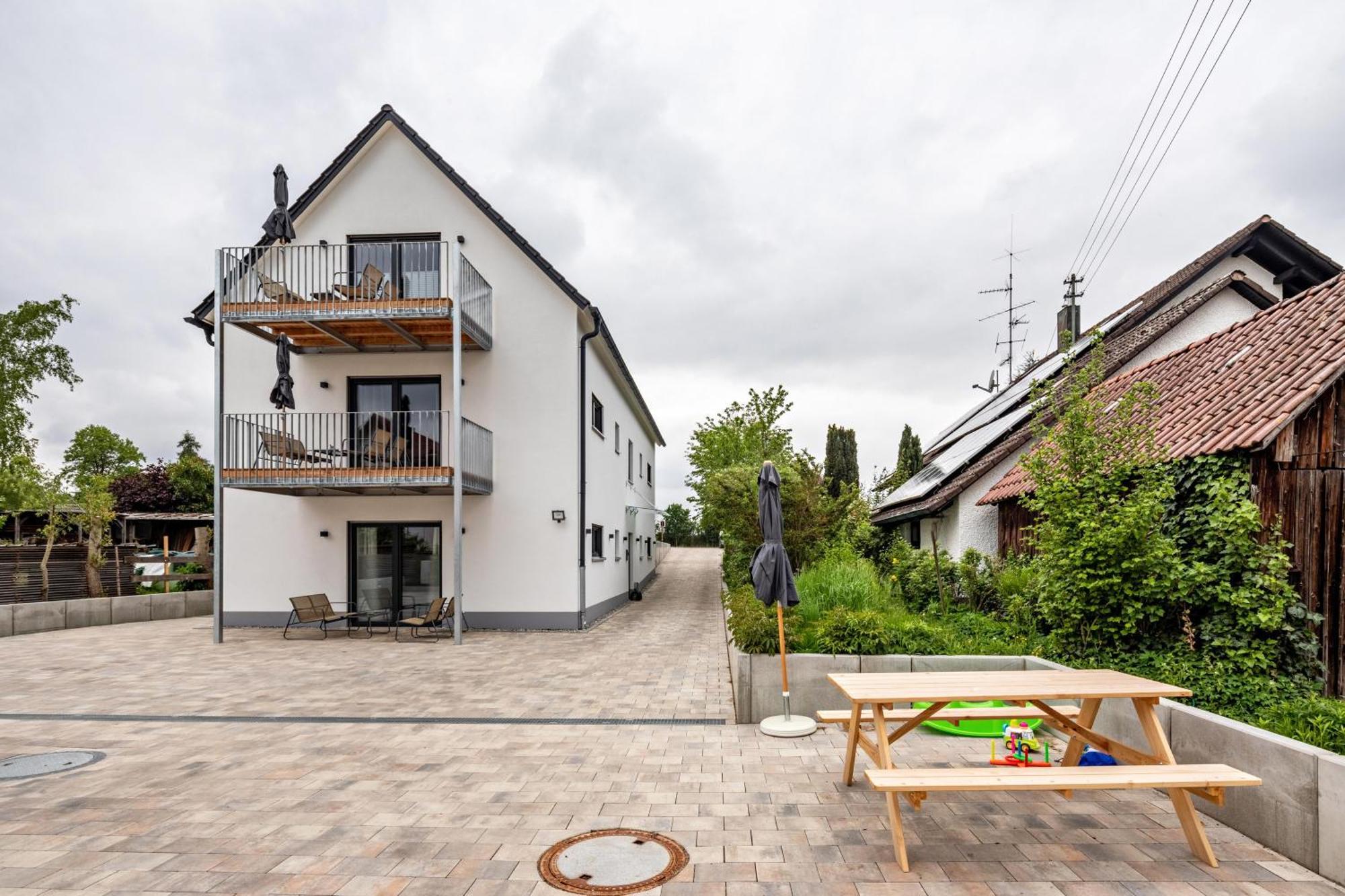 Studio 4 Parkside Apartments Guenzburg Luaran gambar